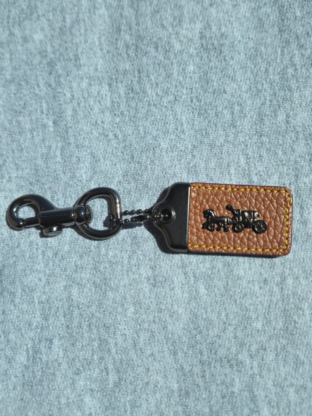 COACH 1941 Bag Hang Tag Leather-Horse & Carriage Bag Charm Fob Brown/Gunmetal